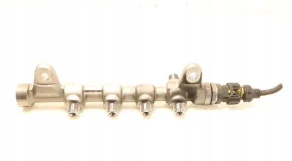 Fuel main line pipe