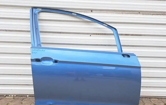 Volkswagen Golf Sportsvan Front door