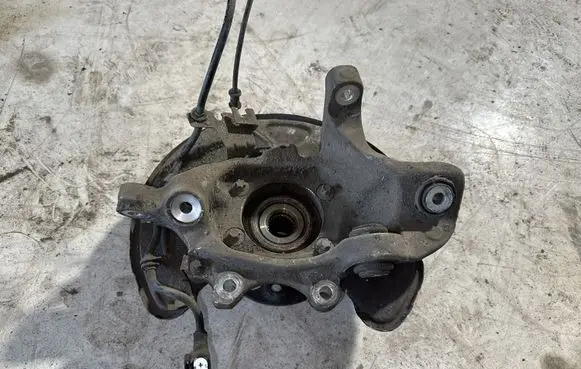 Mercedes-Benz C W205 Rear wheel hub