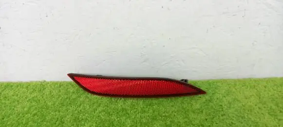 Audi A3 S3 8V Rear tail light reflector 8V0945106
