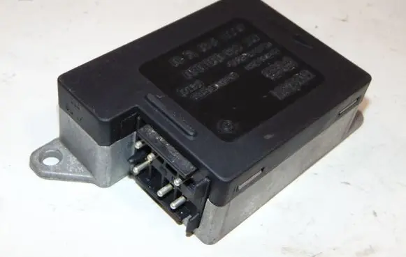 Mercedes-Benz E W124 Airbag control unit/module A0048201910 0285001060 A0038200610