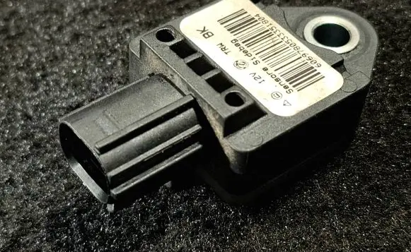 Alfa Romeo 159 Airbag deployment crash/impact sensor S106589 6099780533318044