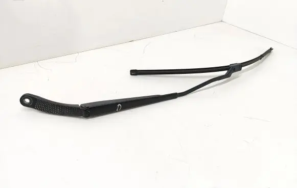 Citroen C4 II Front wiper blade arm 9687494480
