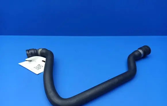 BMW 7 E65 E66 Engine coolant pipe/hose BMWE65E66