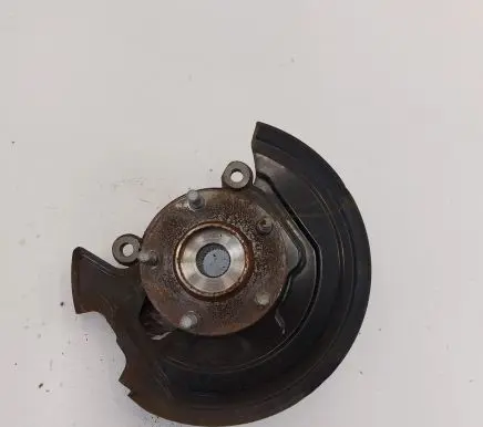 Nissan Leaf II (ZE1) Front wheel hub
