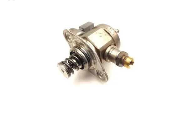 Audi A4 S4 B8 8K Fuel injection high pressure pump 06H127025P