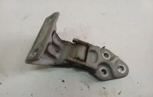 Opel Movano A Front door upper hinge 352471