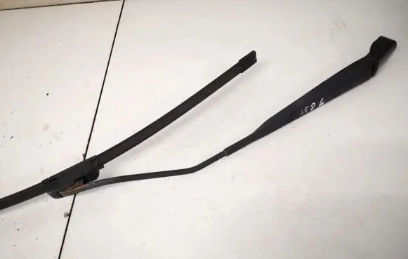 Citroen C2 Front wiper blade arm