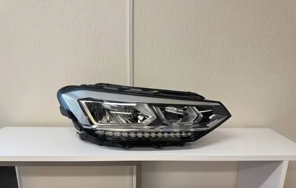 Volkswagen Touran III Headlight/headlamp 5TB941036B