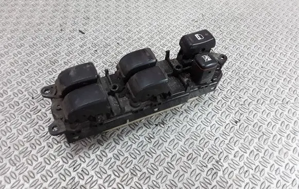 Toyota Avensis Verso Electric window control switch 8404044030