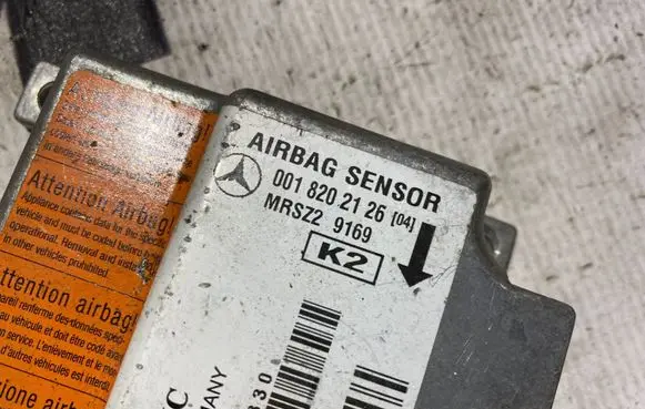 Mercedes-Benz E W210 Airbag control unit/module 0018202126 A0018202126