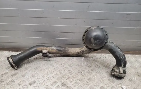 Audi A5 Intercooler hose/pipe 8W0145673L 8W0145673P