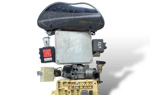 Engine ECU kit and lock set