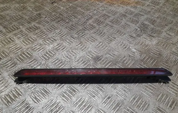 Volkswagen PASSAT B5.5 Third/center stoplight 1j6945097d