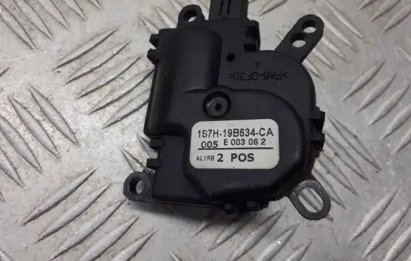 Ford Fusion Air flap motor/actuator 1S7H-19B634-CA