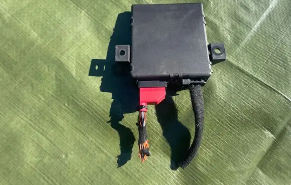 Audi A4 S4 B8 8K Gateway control module 8T0907468K 810907468