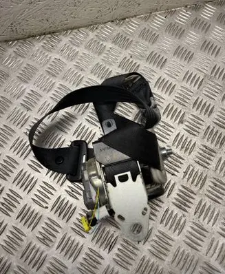 Nissan Juke I F15 Front seatbelt 617544300B 20180812