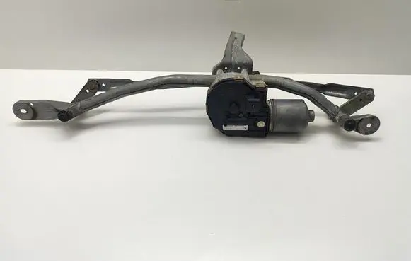 Front wiper linkage and motor