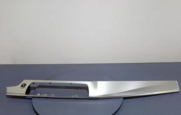 BMW 5 F10 F11 Foot area side trim 9166653