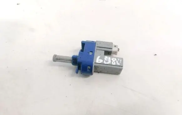 Mazda 3 I Brake pedal sensor switch BP4K