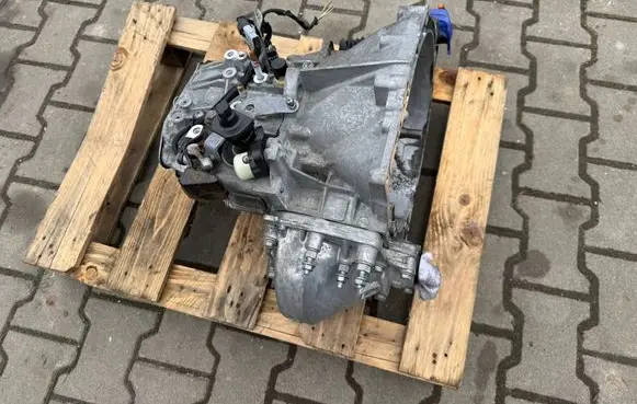 Peugeot Expert Manual 6 speed gearbox 