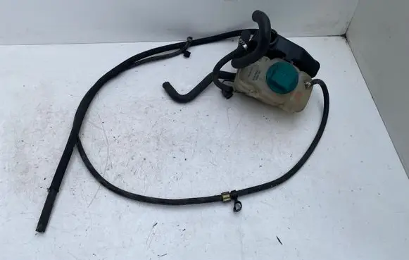 Coolant expansion tank/reservoir