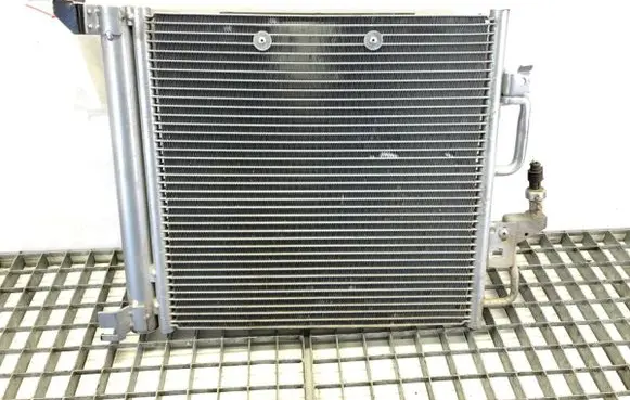 Opel Zafira B Coolant radiator