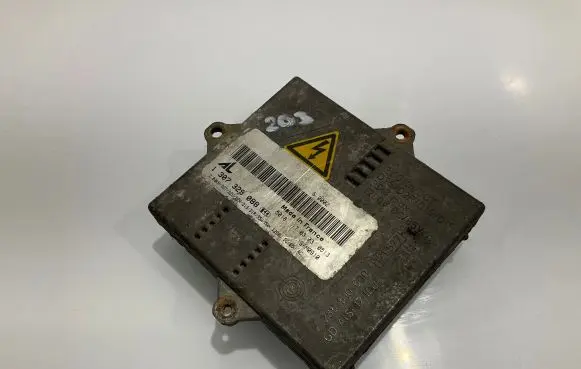 Mercedes-Benz C W203 Headlight ballast module Xenon 1307329088 19FM0910
