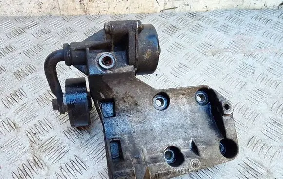 BMW 5 E39 A/C compressor mount bracket 7786194