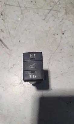 Toyota Auris E180 Seat heating switch 191698