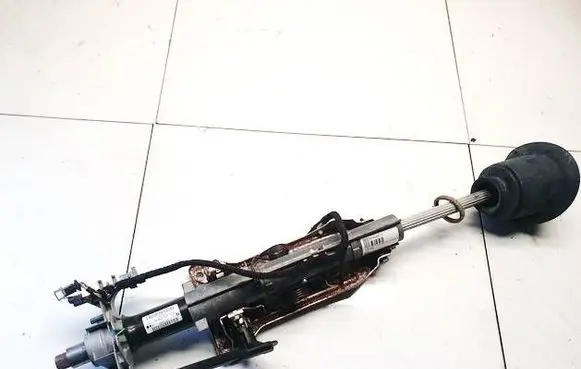 BMW 1 E81 E87 Steering wheel axle 32306770886 32306770886a107