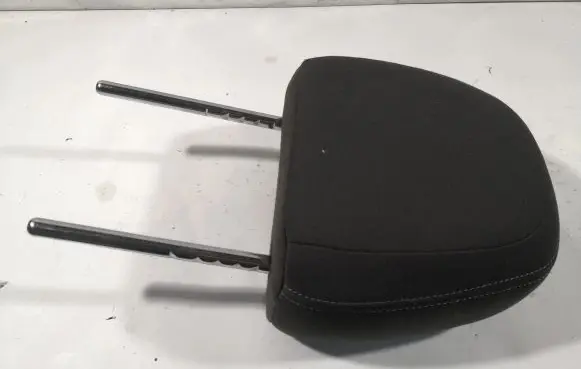 Opel Mokka X Front seat headrest 