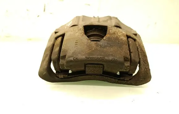 Volvo XC90 Front brake caliper
