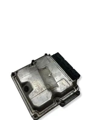 Renault Scenic I Engine control unit/module 0281011102 8200153945 8200222133