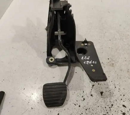 Renault Laguna II Brake pedal 8200002853