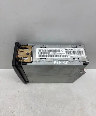 Renault Espace IV Radio/CD/DVD/GPS head unit 8200205833