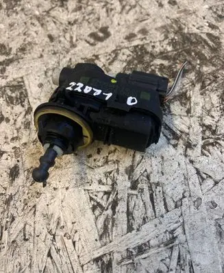 Nissan Juke I F15 Headlight level adjustment motor 89095040