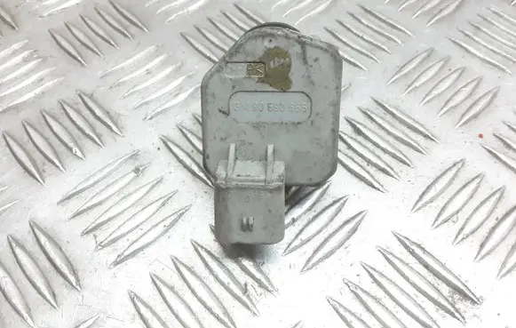 Opel Astra G Headlight level adjustment motor 90590665