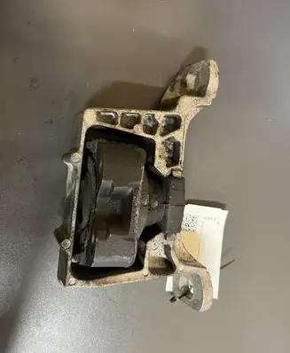 Volvo V40 Engine mount bracket 123410955T1 3M516F012BH 326B21