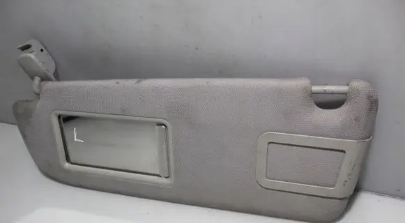 Sun visor clip/hook/bracket