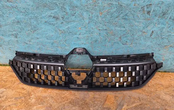 Renault Austral Front bumper upper radiator grill 622563643R 622569840R