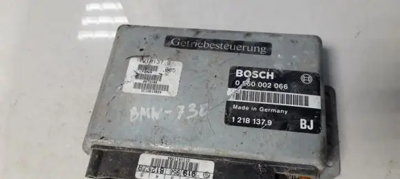 BMW 7 E32 Engine control unit/module 0260002066 12181379