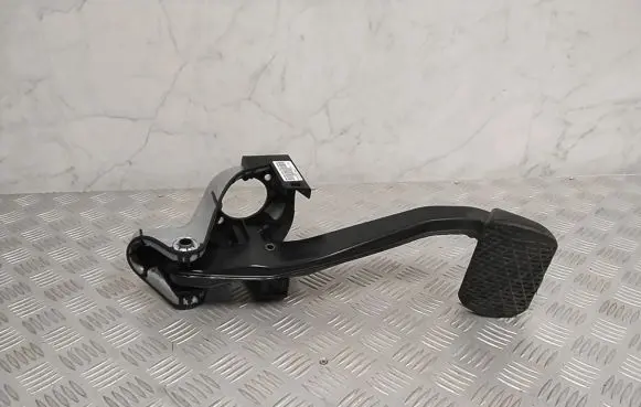 Mercedes-Benz C W204 Brake pedal 204292023