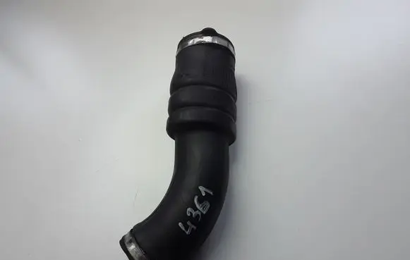 Volvo S60 Intercooler hose/pipe 08692401