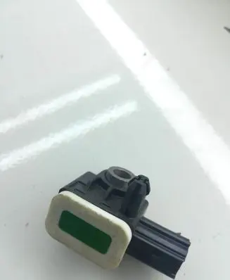 Volvo S60 Airbag deployment crash/impact sensor 110408408 8V4T14B006AA BBM457K1X