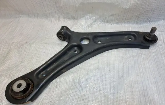 Ford Ecosport Front control arm GN15-3042-BA