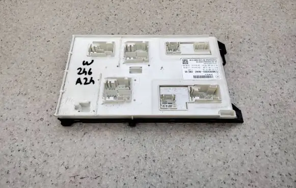 Mercedes-Benz B W246 W242 Comfort/convenience module A2469008510