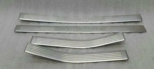 Mercedes-Benz E W212 Front door trim bar A2126860936