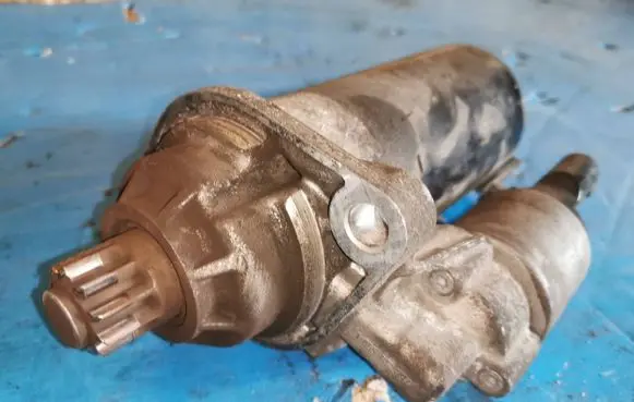 Volkswagen Caddy Starter motor