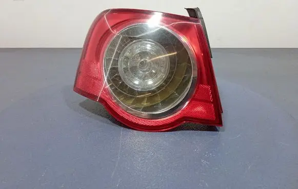 Volkswagen PASSAT B6 Rear/tail lights 3C5945095C